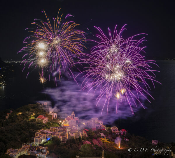 Ravello fuochi d'artificio varie inquadrature ed effetti