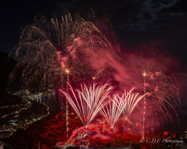 Ravello fuochi d'artificio varie inquadrature ed effetti - immagine 4