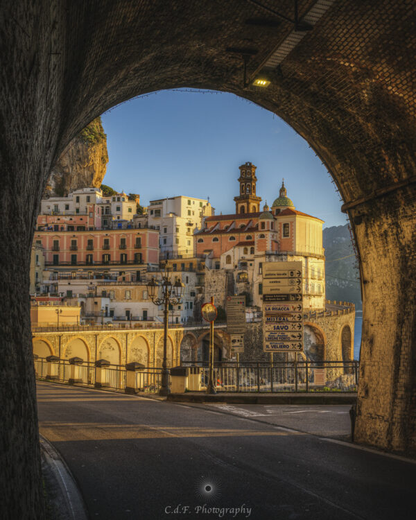 Atrani vista dalla galleria della Statale Amalfitana