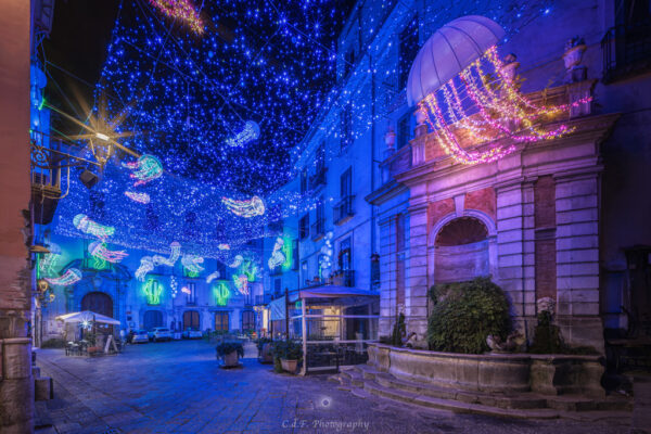 Salerno sogno e bellezza Natale 2024: Largo Campo foto 1-2-3 - immagine 2