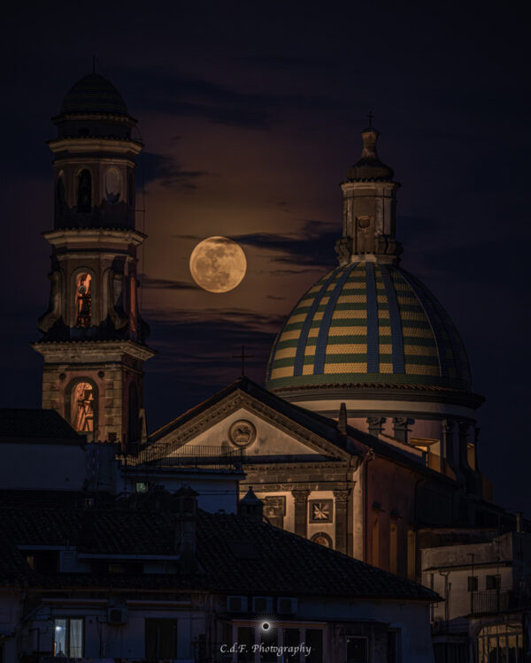 Vietri sul Mare luna piena Chiesa San Giovanni