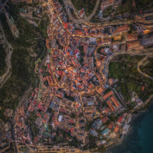 Vista con Drone tutta Vietri dall'alto - Verticale Vietri
